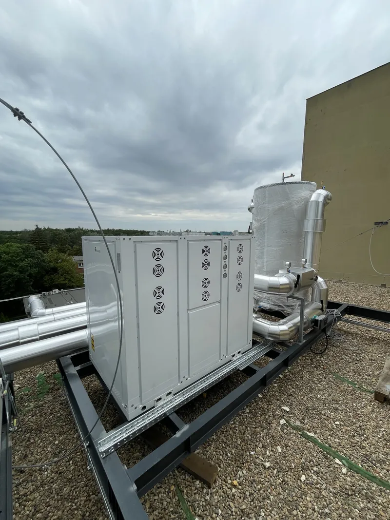 250 kW víz/víz hőszivattyú – Teva, Debrecen